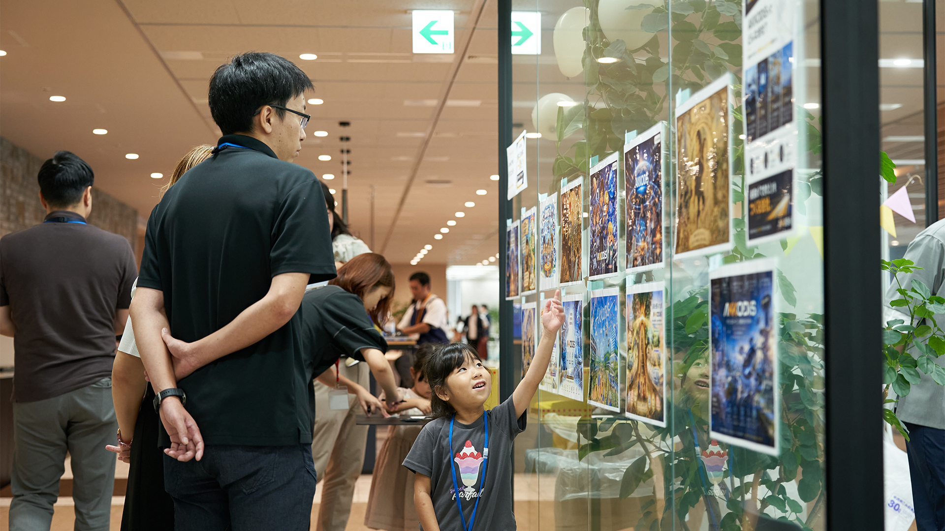 イラストコンテストの作品展示の様子