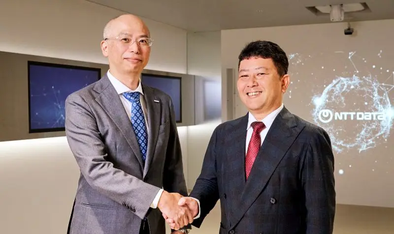 NTTデータグループ 田中氏とAKKODiS 脇