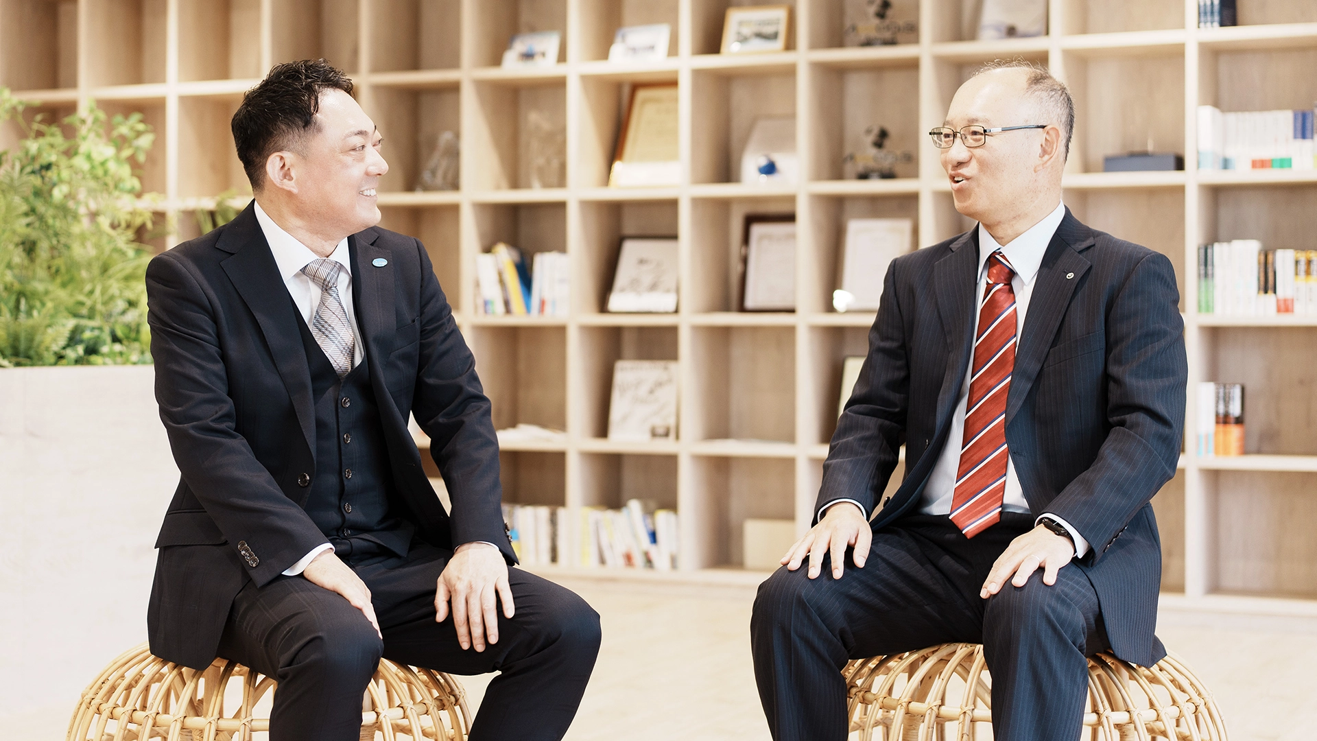 AKKODiS森本と日本電信電話 荒金氏