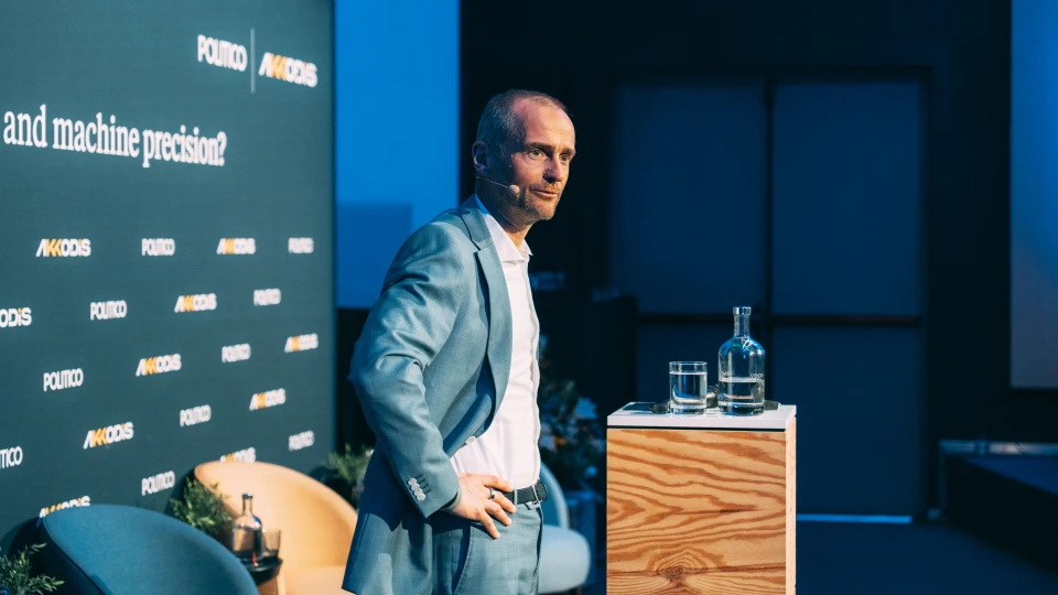 European Innovation & Tech Summit: Eröffnungsrede von Jo Debecker, President & CEO von Akkodis. Quelle: Akkodis.