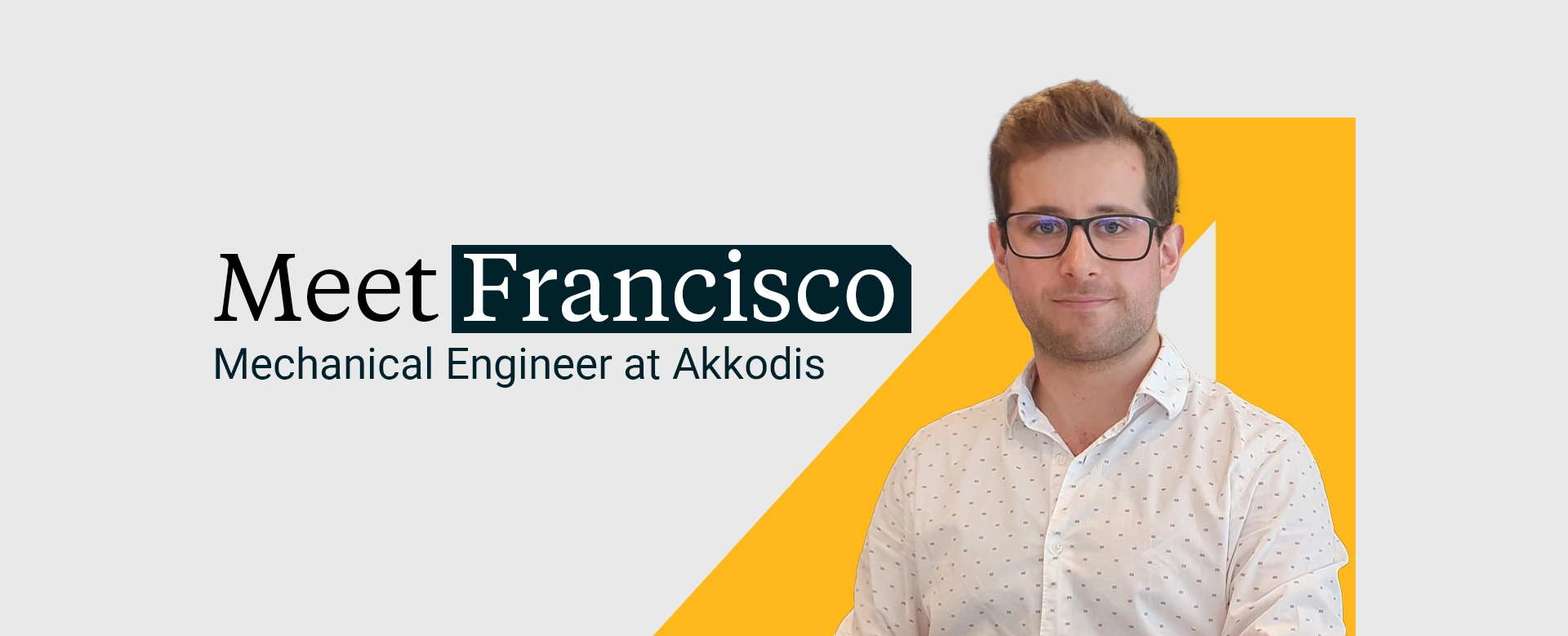 Francisco smiling in an engineering setting at Akkodis Belgium