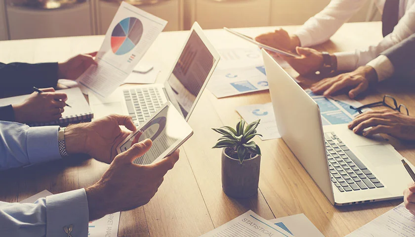 総合電機A社:委託中のシステム運用をニーズに合わせた体制に移管。コスト削減メリットも